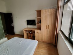 德阳广汉市雒城百伦百货，夜市旁，单间押一付一，2到5楼都有，空调热水都方便出租房源真实图片