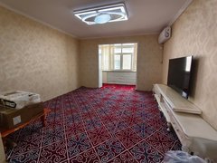 伊犁伊宁市铜锣湾天百附近白银谷旁 南苑小区 精装大两室 带空调 家具家电齐全出租房源真实图片