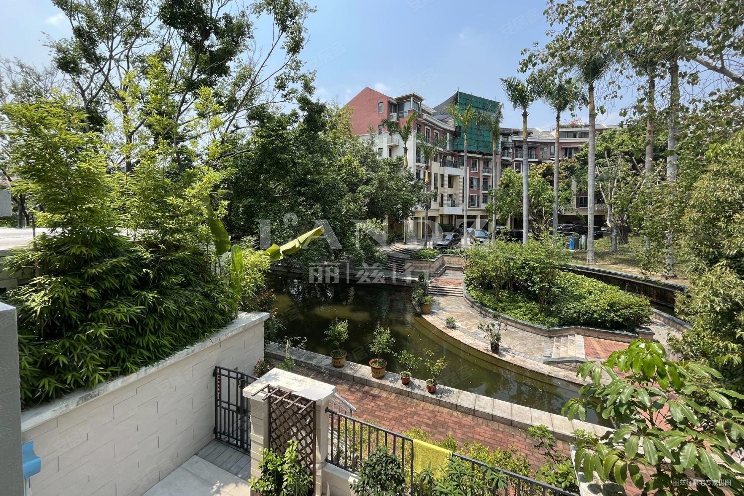 网>深圳二手房>南山二手房>华侨城二手房>波托菲诺纯水岸(一期别墅)>