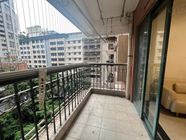 广州荔湾中山八路富力广场t区富力广场两房厅出阳台出租房源真实图片