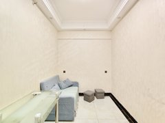 武汉黄陂汉口北汉口北轻轨300米，电梯天然气，干净家电齐全出租房源真实图片