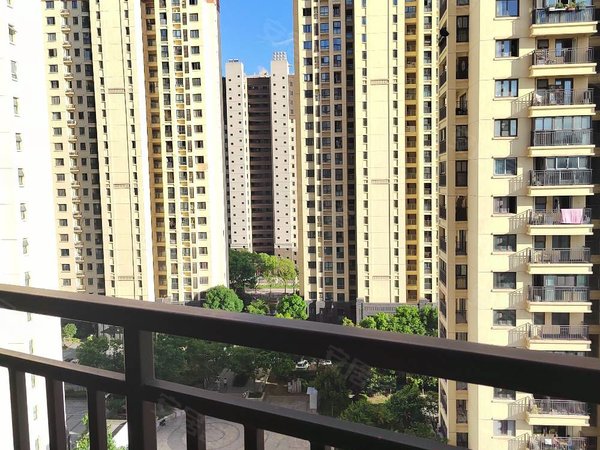 昆山千灯千灯新城港嘉名苑港佳名苑,单间有大阳台,位靠千灯公园旁出租