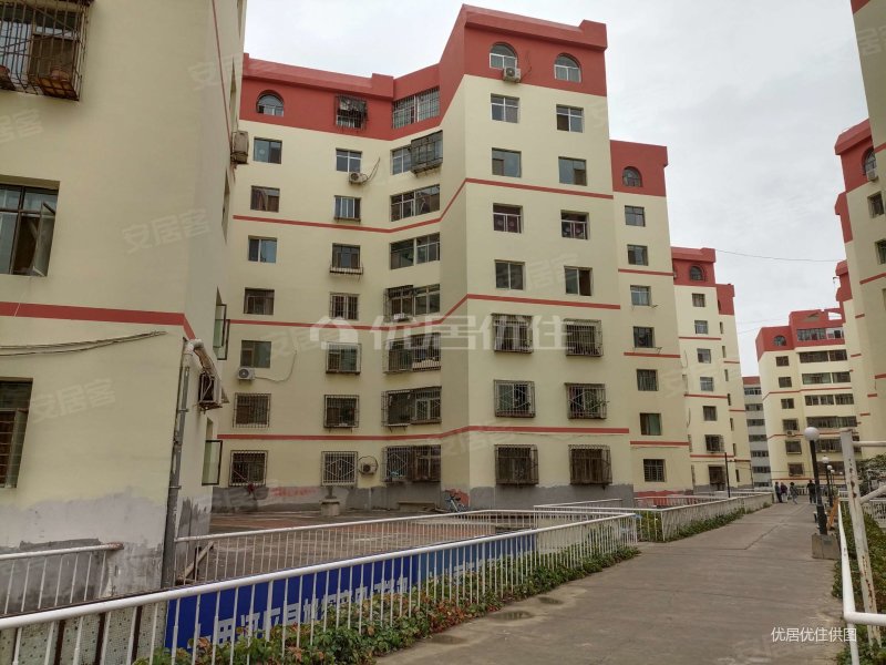 普装 金海花园 满五年 南北通透 2室 房东急置换 诚心出售