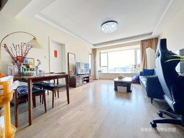 辽阳东路18号公馆2室2厅2卫100.01㎡南北200万