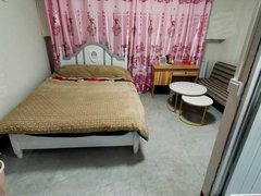 临沂费县费县城区国际商贸城一室一厅,月租500到1300,长期有房,拎包入住出租房源真实图片