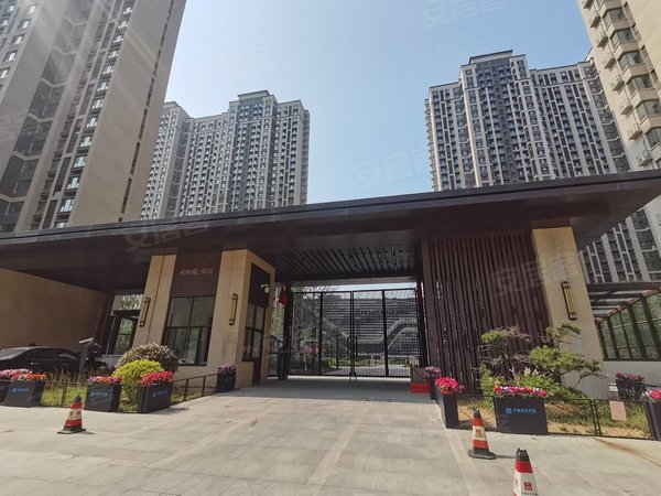 青岛黄岛隐珠中建锦绣城六期悦园近地铁,商场,锦绣城悦园,套三双卫,有