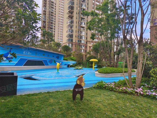 昆明呈贡建工新城富康城紫悦台富康城紫悦台 精装三室 干净清爽 可