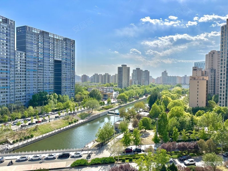 半岛国际公寓2室2厅2卫99㎡南860万