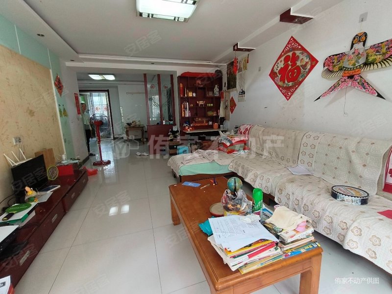 上正阳三中 位于歌风 西中央御景南好人广场旁,金地花园(沛县)二手房