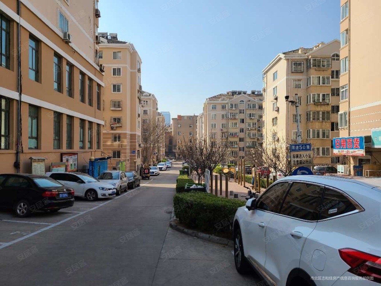 封闭小区海滨广场小区5楼双南户型方正停车方便