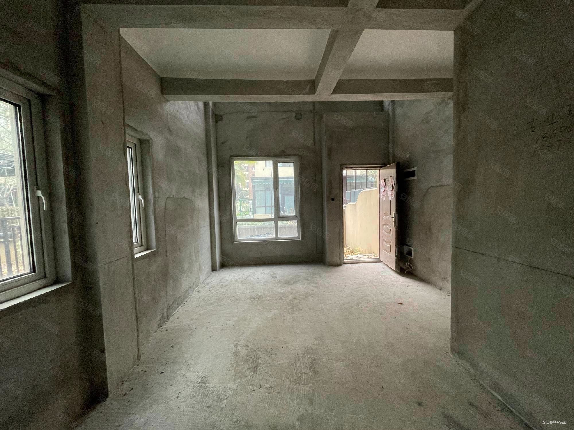 珑璟轩(别墅)4室2厅2卫100㎡南150万