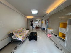 阳江阳春春城镇东湖广场 3室家私家电齐全 精装修 拎包入住 东湖商圈出租房源真实图片