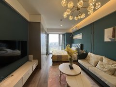 南部商务区银泰城旁星空里公寓整租一室家电齐全，拎包入住。
