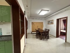 兴化兴化市区市场路出租 新悦家园 四楼 三室 付三压一出租房源真实图片