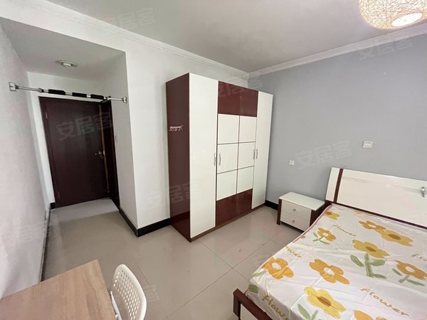 西安碑林南稍门骊马豪城可月付 主卧独卫 南稍门 体育场地铁口 草场坡