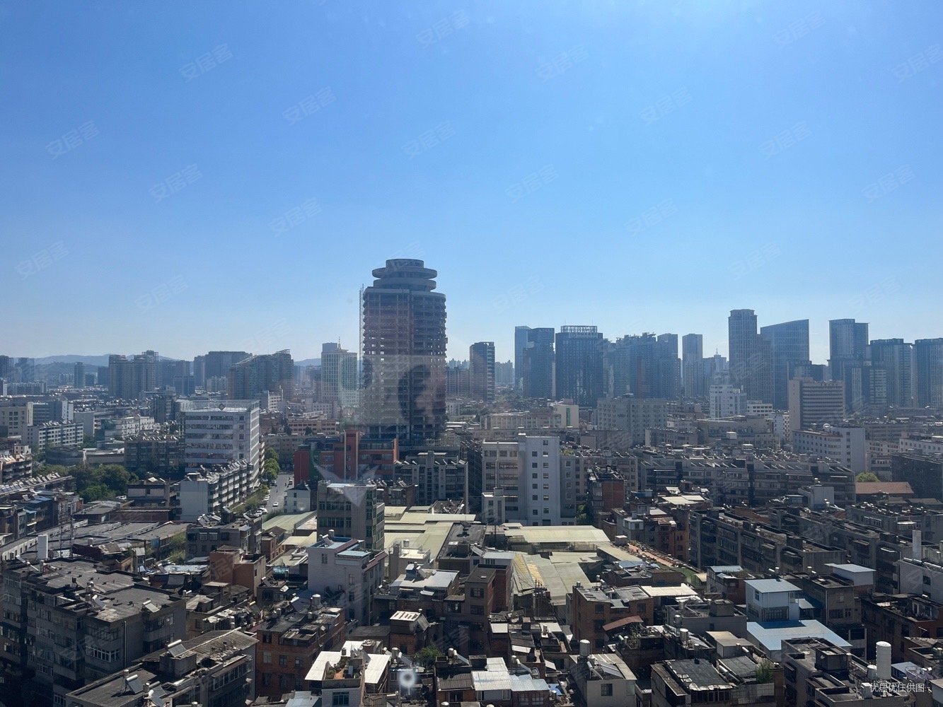 圆通山翠湖旁 地铁口 骨折价单价1万买市中心翠湖边,滨江大厦二手房