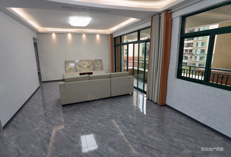 逸湖半岛满五有电梯出行方便医疗配套成熟全新精装好房