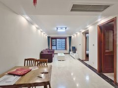 北京朝阳十八里店客厅卧室全南设计 明厨明卫 精装全齐 有车位 江南府柏林郡出租房源真实图片