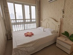 南阳卧龙卧龙城区精装修 新华城市广场 2室1厅1卫 南北通透 拎包入住出租房源真实图片