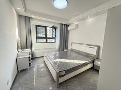 常熟东南开发区东南开发区中心永旺周边 湖畔现代城2室2300朝南拎包入住 干净清爽出租房源真实图片