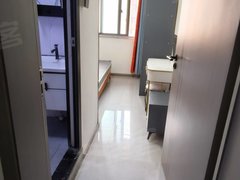 扬中扬中市区市中心港湾新城四期有朝南单间独卫出租，出租房源真实图片