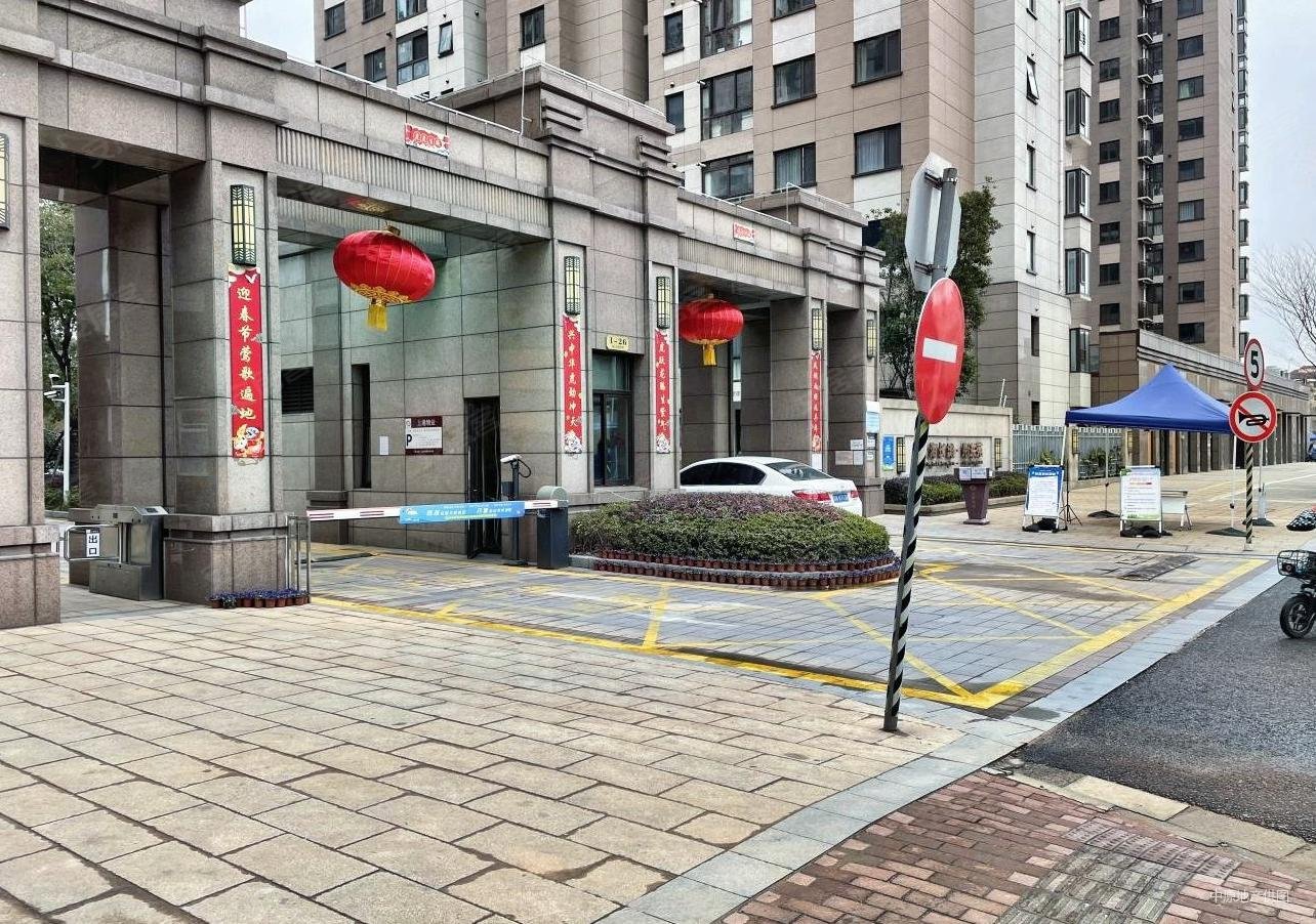 上海长滩冠东苑