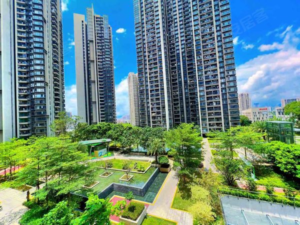 珠海香洲上冲华发城建未来荟房源采光好,南北通透,业主诚意出出租房源