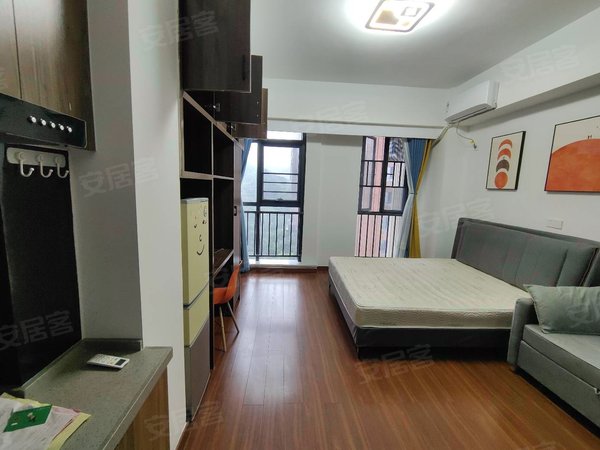 长沙岳麓市政府荣泰广场(商住楼)急租 市政府 荣泰广场 1室公寓出租