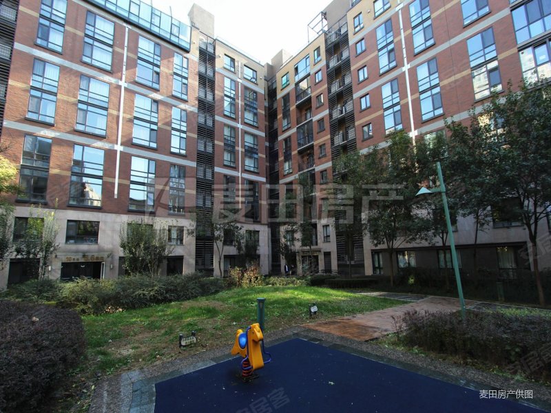 阳光上东2室1厅2卫120.18㎡南868万