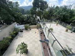 深圳龙华梅林关口星河丹堤D区临湖双拼别墅，全湖景，南北通透，花园大，全新装修出租房源真实图片