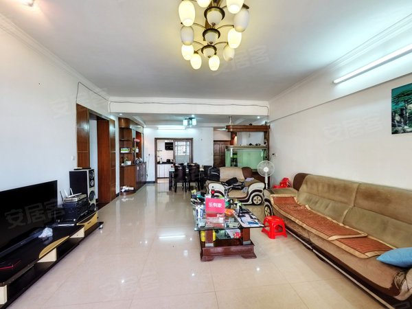 广州花都新区雅乐轩南北对流的房子 性价比很高 业主急出租 拎包入住