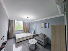 沂南城区第二实验小学历山路北段精装单间 空调热水器大床 停车方便 月租800元。出租房源真实图片