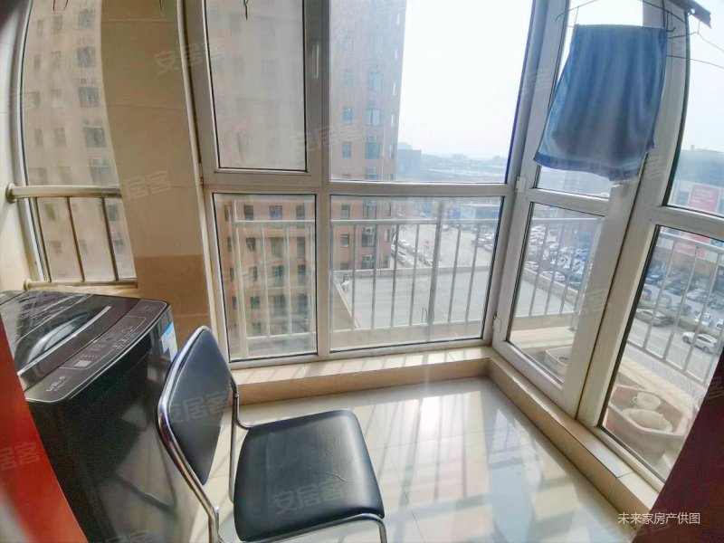 新上!金河花园!非回迁!全阳好户型!急售可谈价