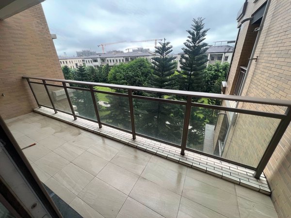 广州番禺洛溪南天名苑新出 南天名苑 精装修 大平层 望江 环境优美