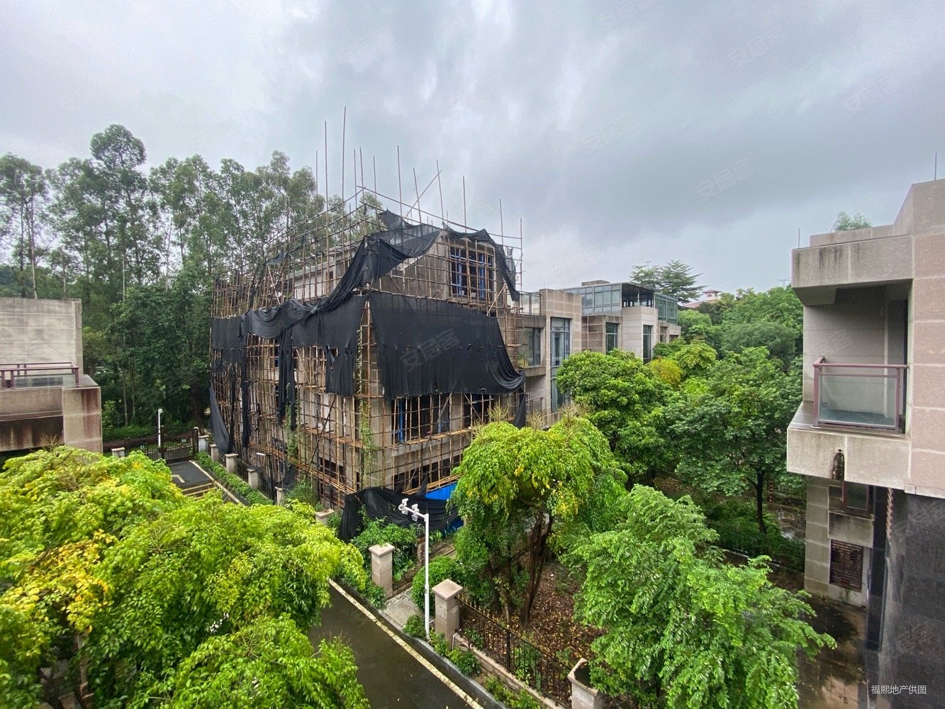 拎包入住实用1000平,全屋豪装,满五 ,一步深圳急售,观澜碧桂园(别墅)