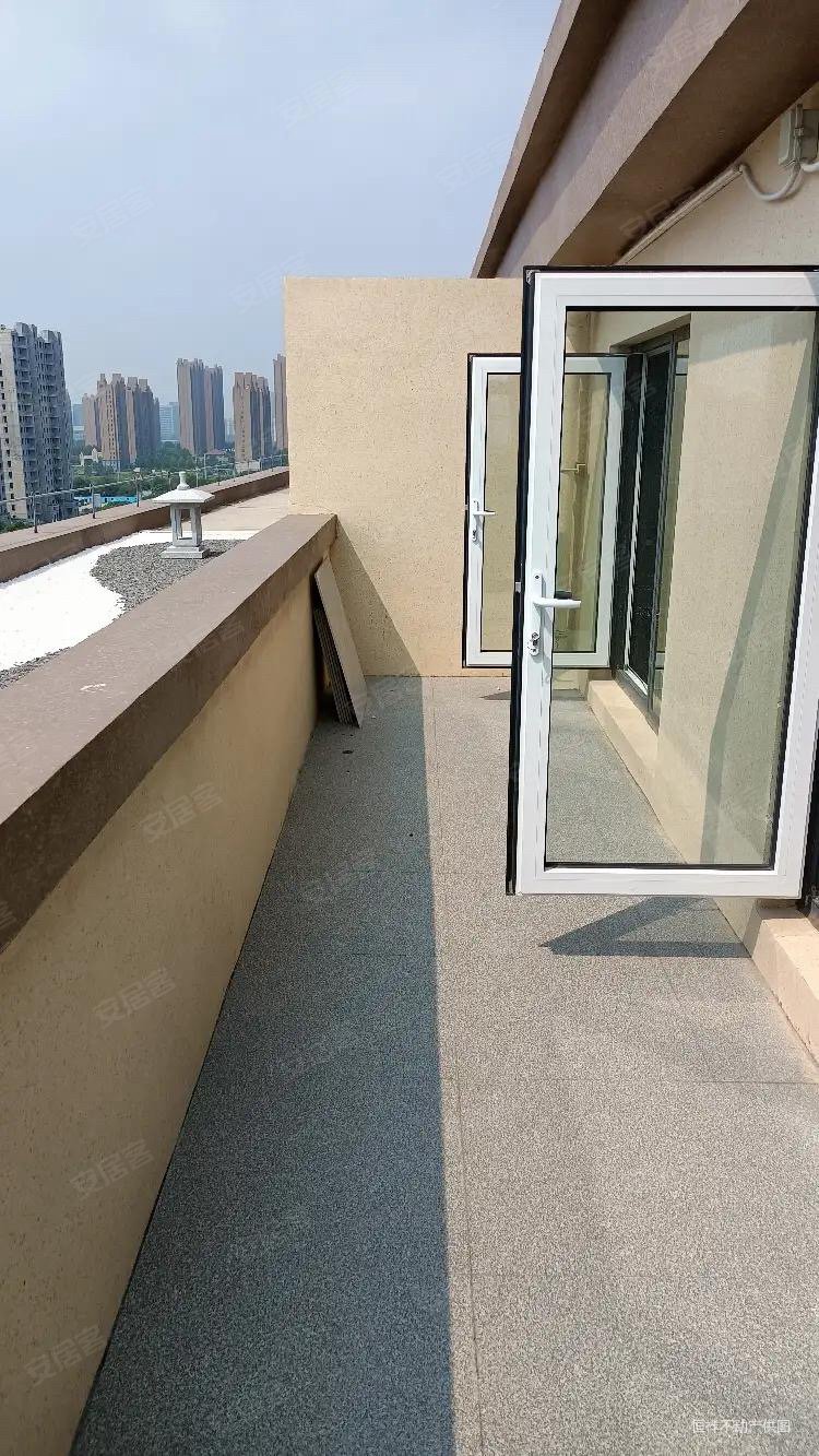 清河熙华园4室2厅2卫149.23㎡南北185万