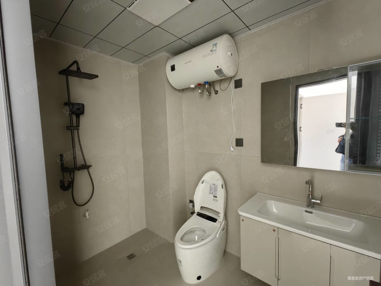 翰景苑3室2厅2卫124㎡南北69.8万