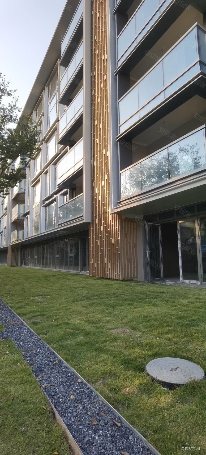 美景美之心3室2厅3卫164㎡南北566万