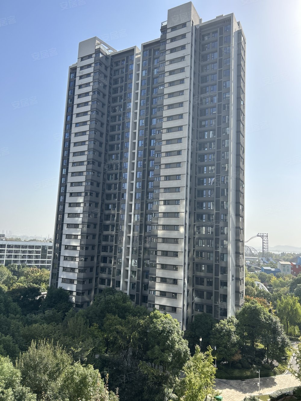 纯水岸东湖三期