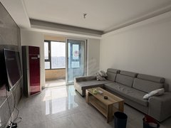 徐州鼓楼下淀包物业美的乐城 3室4个空调 家电家具齐全 拎包即住随时看房出租房源真实图片