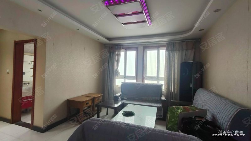 香缇湾花园 近地铁 板楼 医疗配套成熟 装修好 电梯房