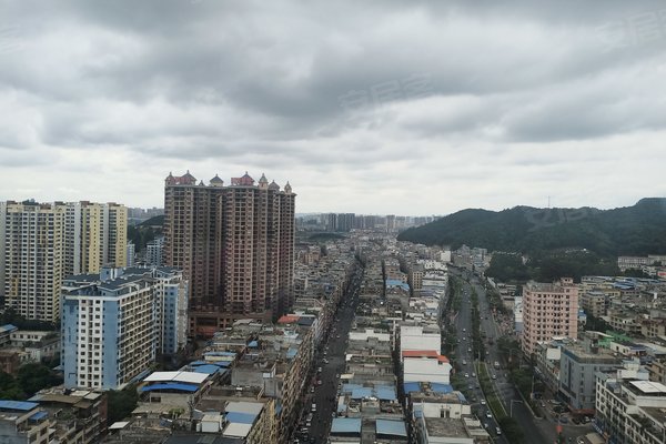 阳光新城蓝波湾怎么样,阳光新城蓝波湾周边房产中介经纪人评价-南宁