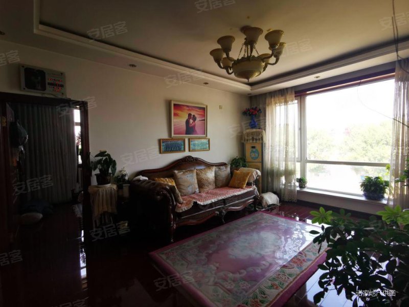 康馨园3室2厅1卫106㎡南北140万