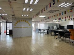 华南中心位置350平办公室 4个房间带大厅南向中央空调