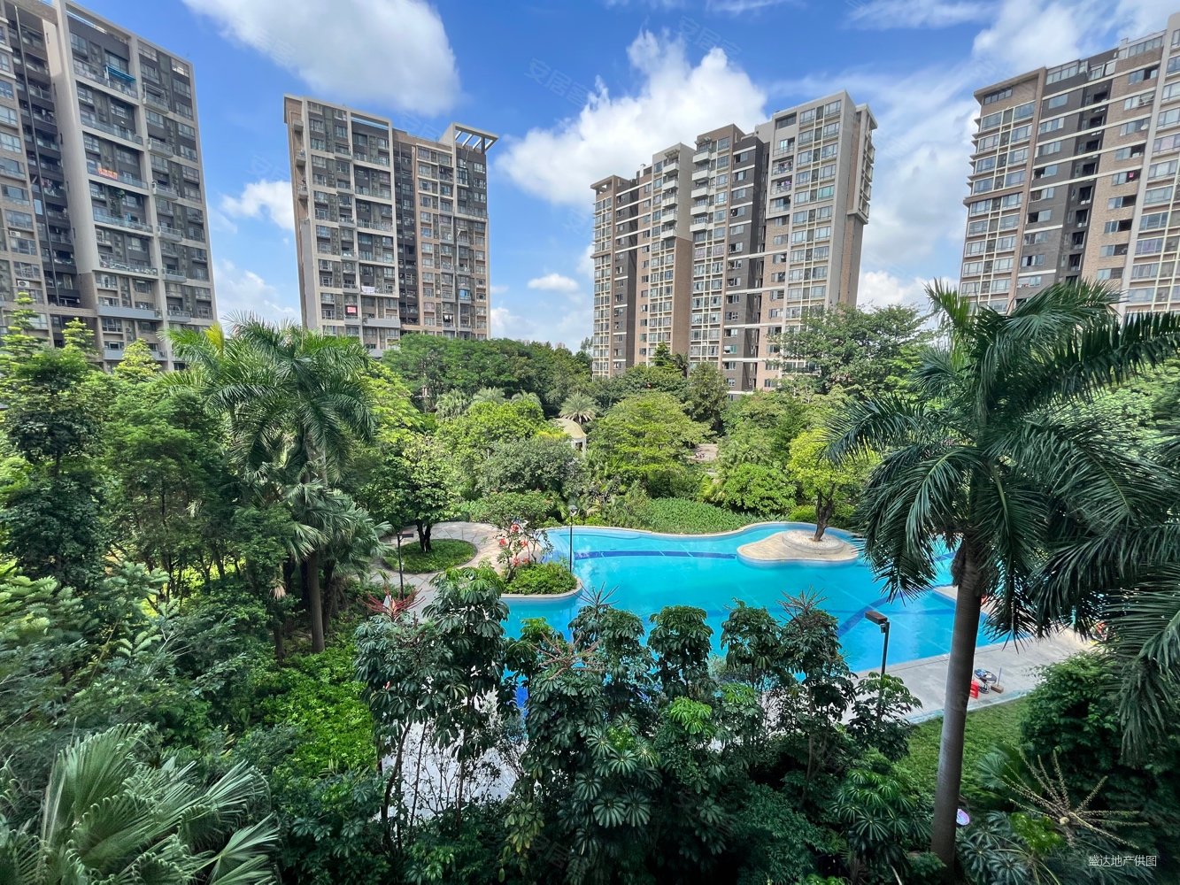 金地博登湖(三期)3室2厅2卫100.97㎡南北190万