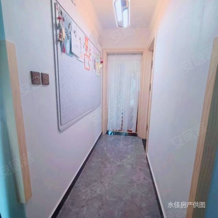 隆景华庭3室2厅1卫96.5㎡南153万