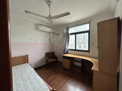 上海静安西藏北路虬江路1110号小区 2室1厅1卫 性价比好房 精装修出租房源真实图片