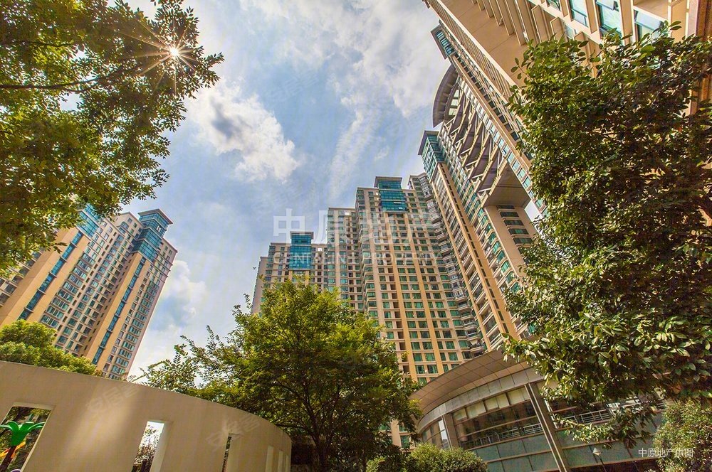 凯欣豪园1室1厅1卫61.7㎡北820万