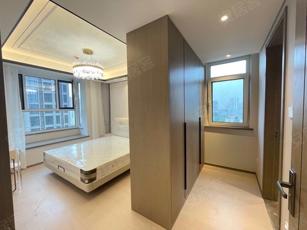 青岛李沧李村海信东山府实拍精装套三!位置优越 中央空调!