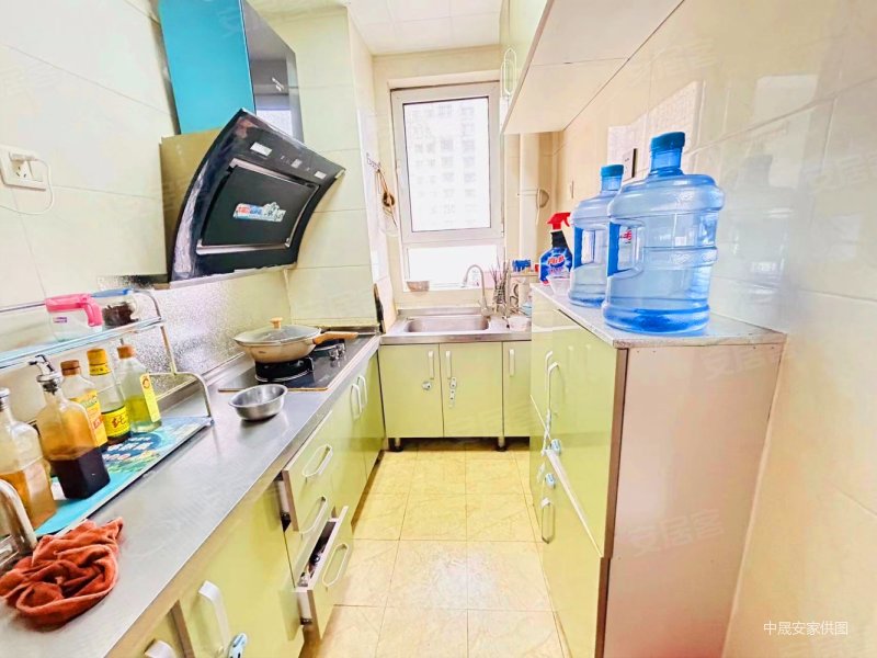 新出加州启城送车位地下室业主急售随时看房价格可谈